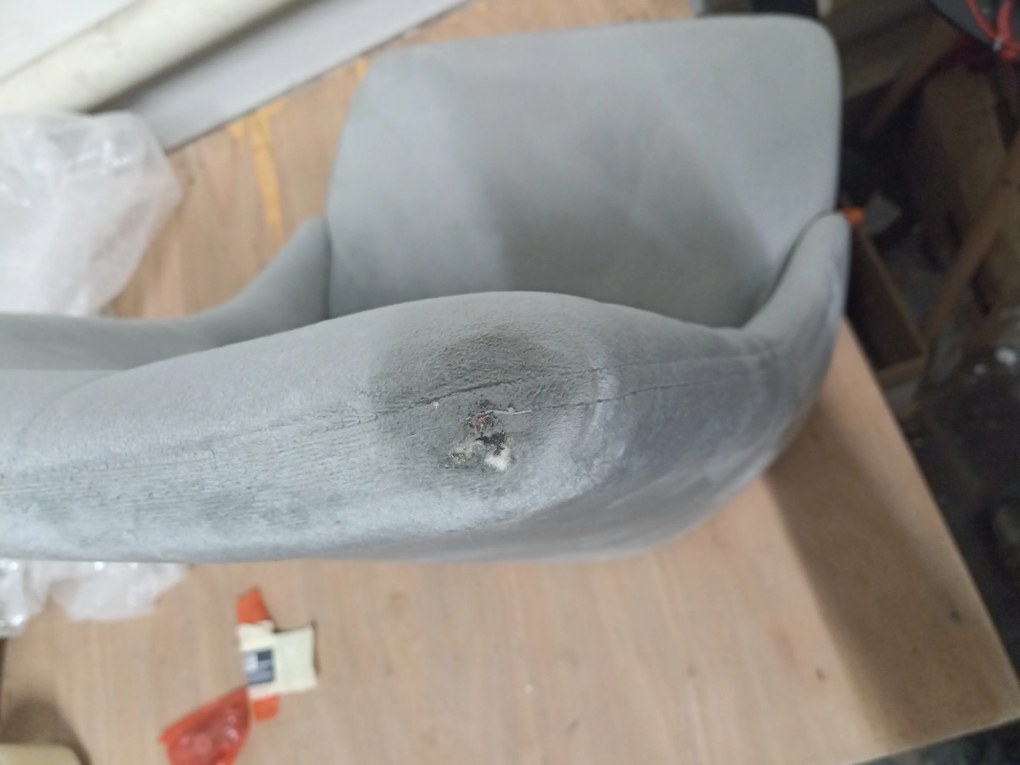 PROMOCJA Jasnoszare aksamitne krzesło do jadalni IMOLA II. jakość