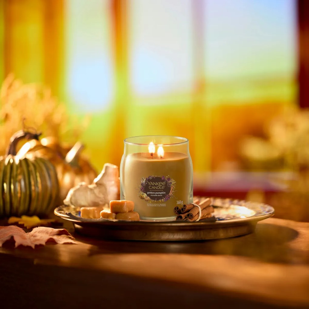 Yankee Candle Świeca zapachowa średnia SignatureGolden Pumpkin, 368 g, M