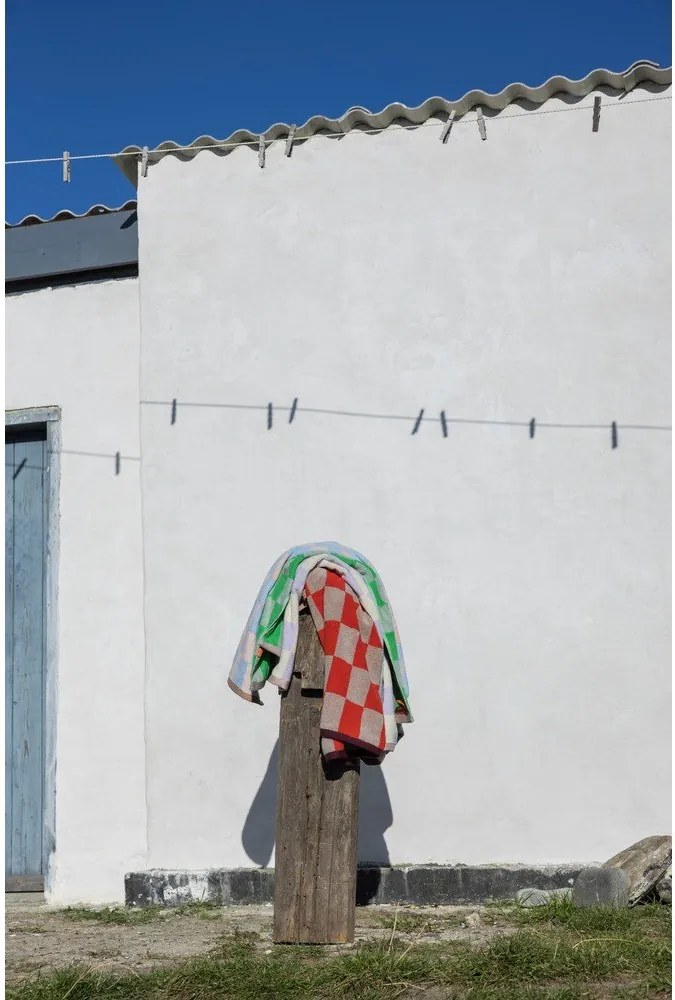 Pomarańczowo-beżowy ręcznik z bawełny organicznej frotte 50x90 cm Retro – Mette Ditmer Denmark