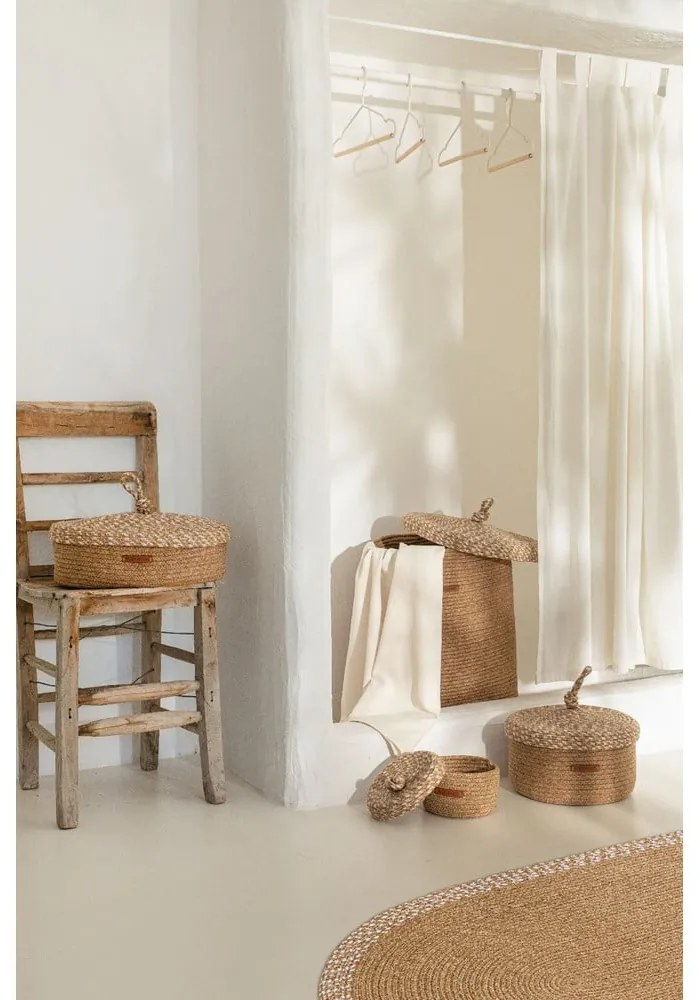 Beżowy tekstylny pojemnik z pokrywką 36x45x50 cm – Mioli Decor