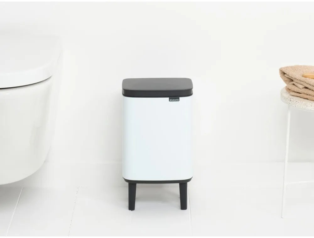 Biały stalowy kosz na śmieci 4 l Bo Hi – Brabantia