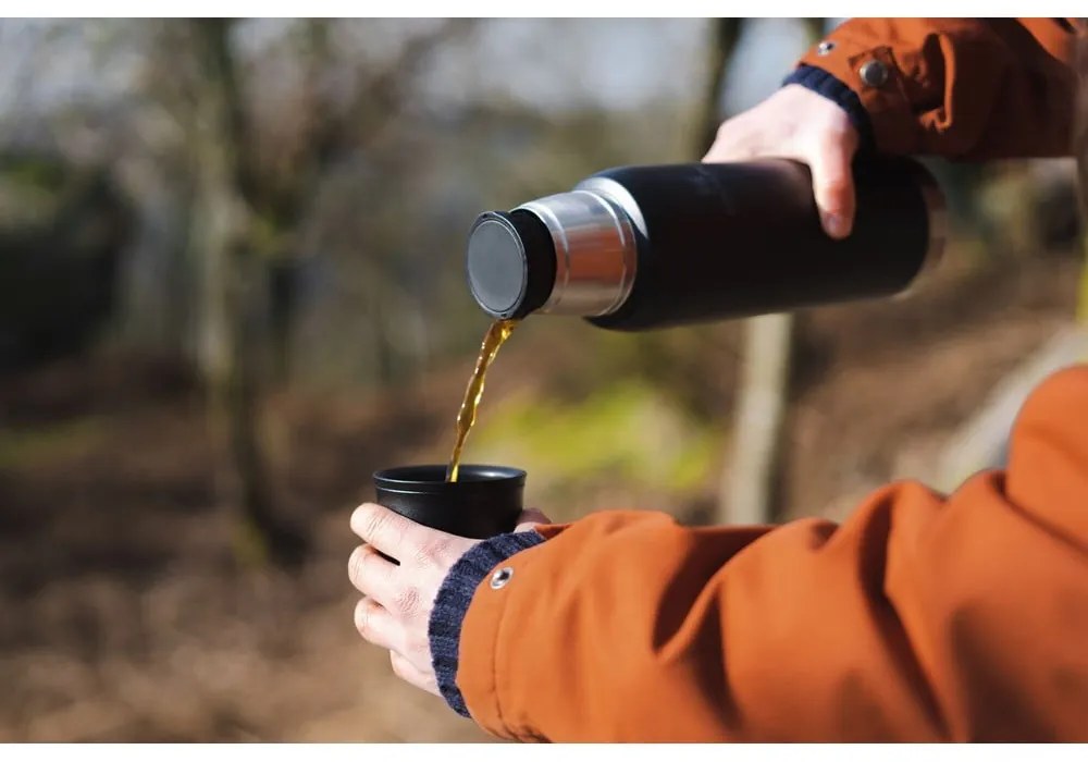 Czarny termos ze stali nierdzewnej 1 l Adventure To-Go Black – Stanley