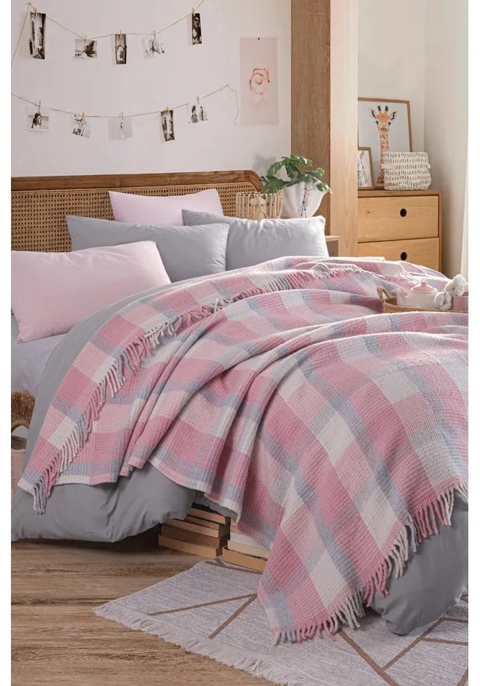 Różowa narzuta 180x220 cm Warm Soft – Mijolnir