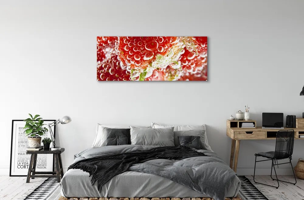 Obraz na płótnie Truskawki w Kroplach Rosy