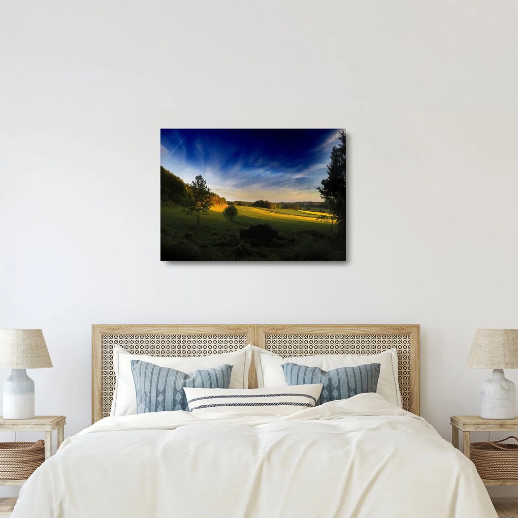 Obraz na szkle - Górska łąka (70x50 cm)