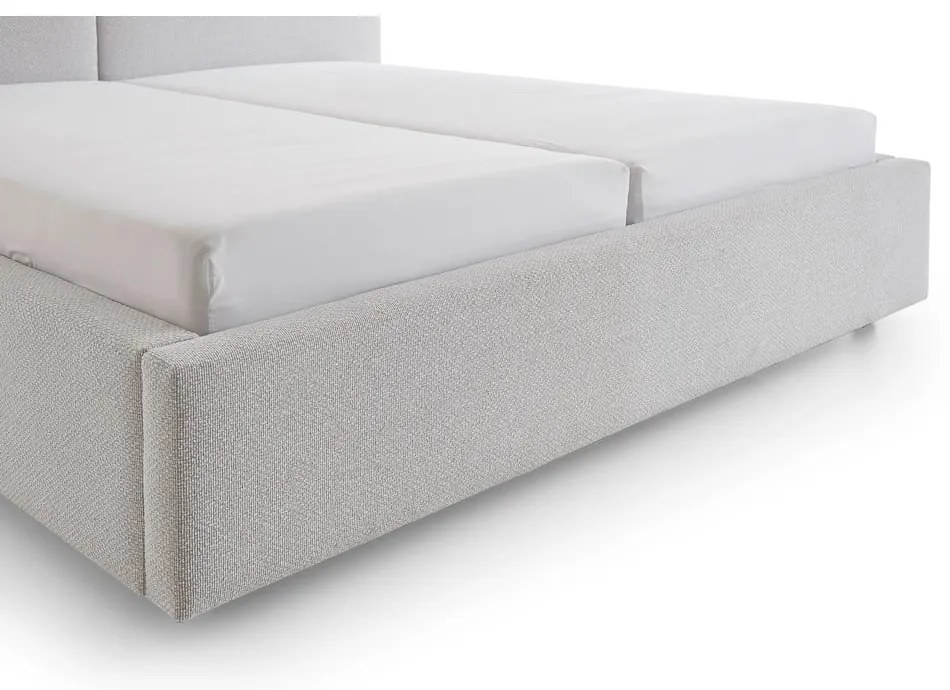 Tapicerowane łóżko dwuosobowe bez stelaża 160x200 cm w kolorze srebra Cube – Meise Möbel