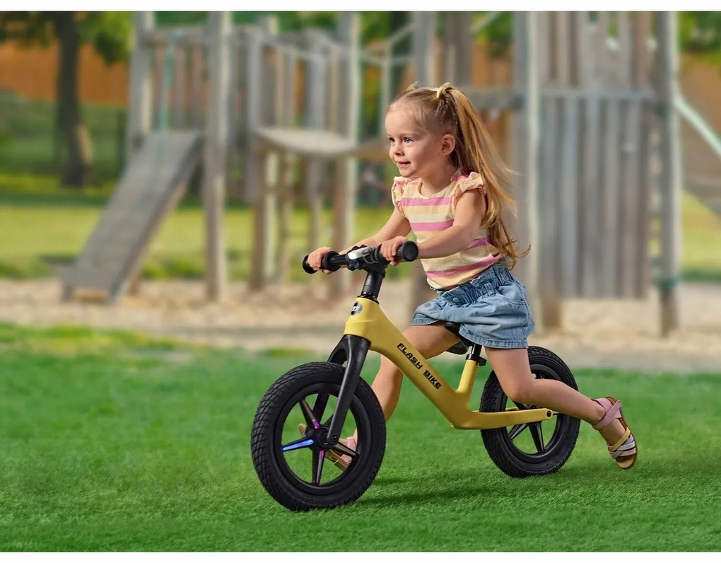 Flash Buddy Toys BPB 2516 Rowerek biegowy Flash bike