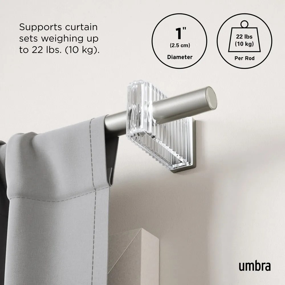 Stalowy regulowany karnisz w kolorze matowego srebra 107 - 305 cm Flute – Umbra