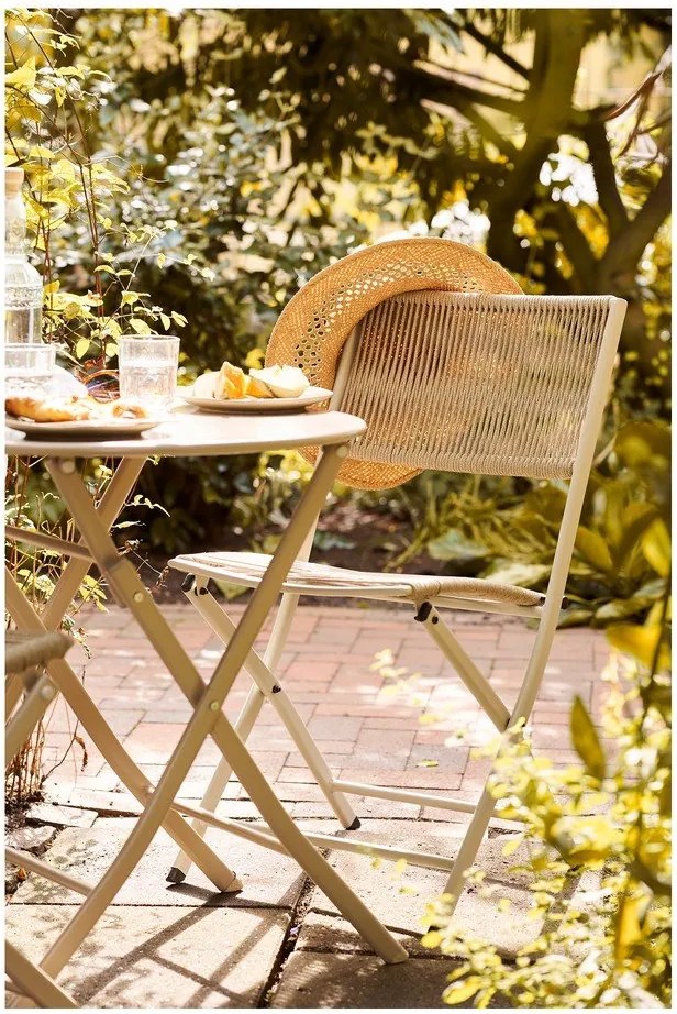 Beżowy metalowy zestaw mebli ogrodowych dla 2 osób Arcas – House Nordic