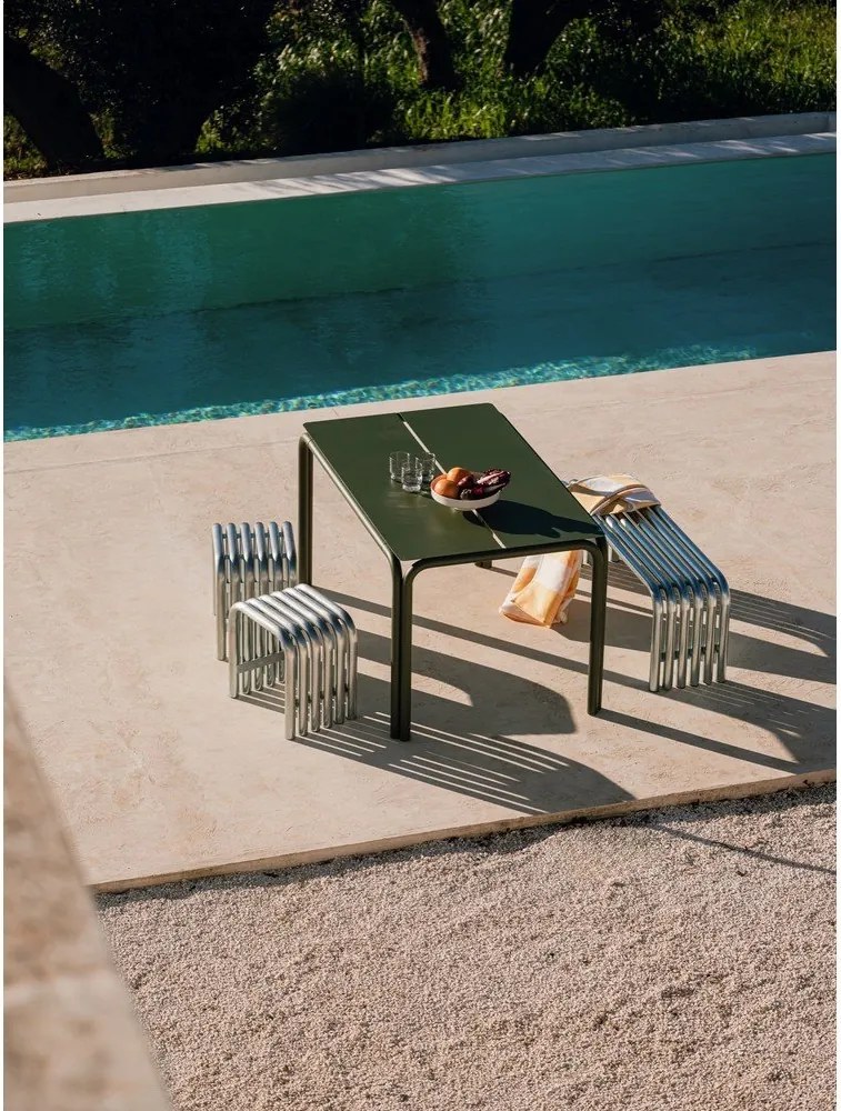 Metalowe krzesło ogrodowe w kolorze srebra Nokk – noo.ma