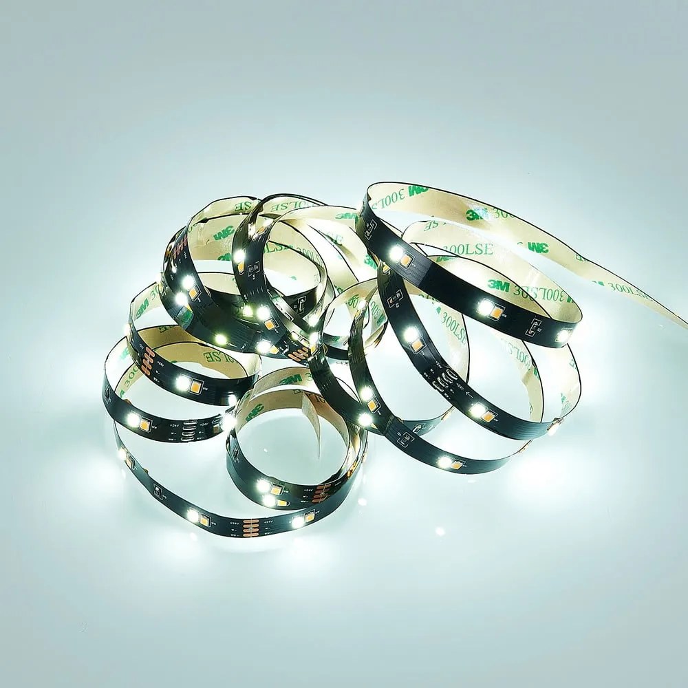 Czarna taśma LED 300 cm Chip – Trio