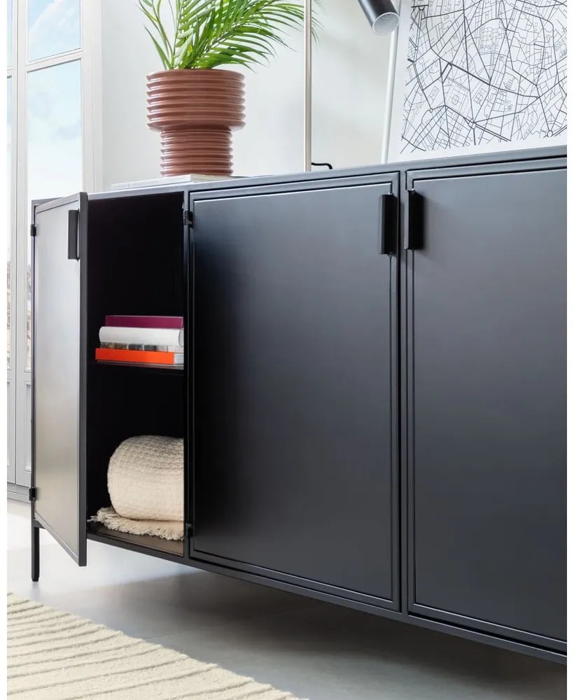 Czarna stalowa komoda 160x72x35 cm Shantay – Kave Home