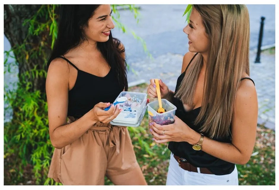 Niebieski pojemnik na przekąskę i obiad ze sztućcami, Vialli Design, 650ml+230m