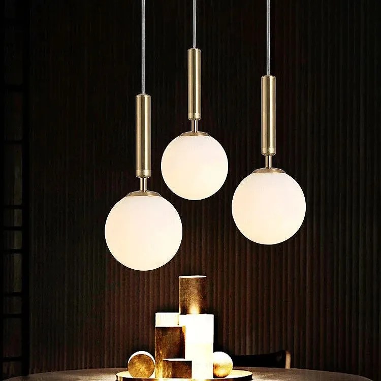LAMPA WISZĄCA SZKLANA KULA G108-1W ZŁOTA E27