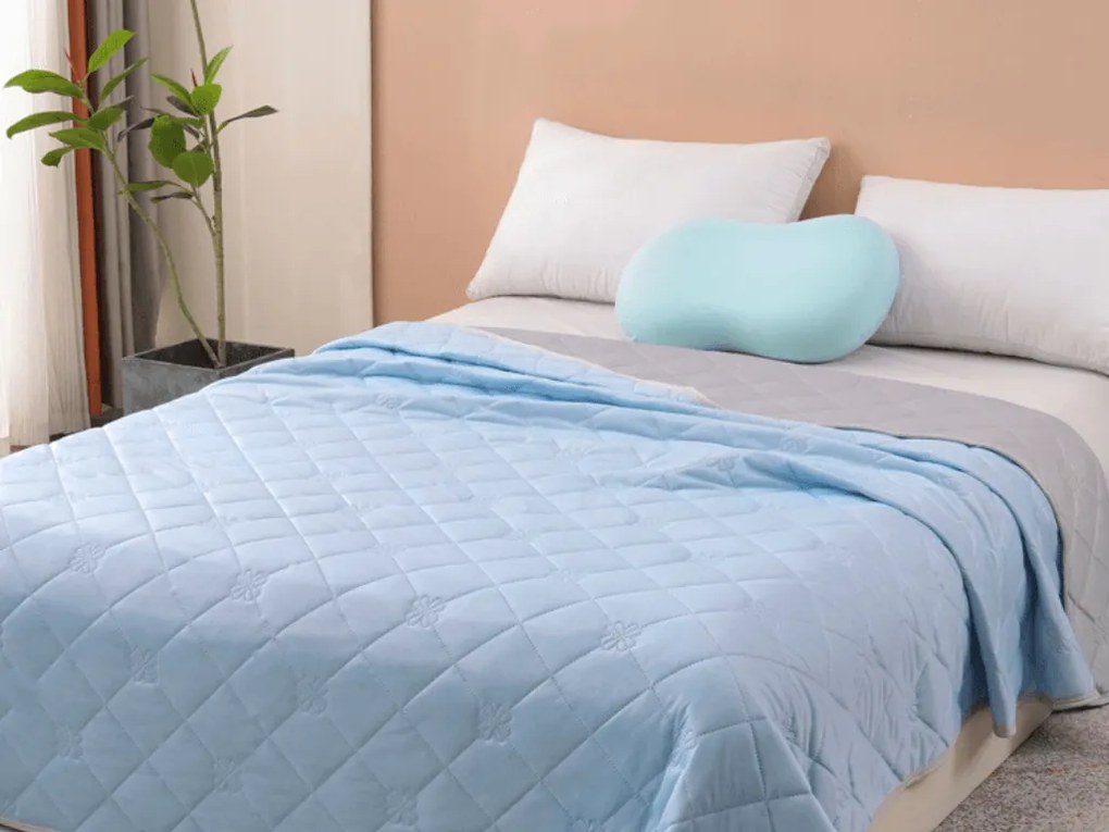 Chłodząca letnia kołdra ELARIA, niebieska Rozmiar: 200 x 220 cm