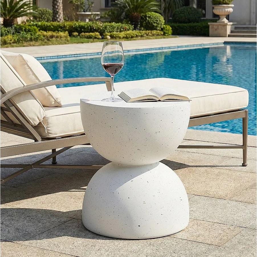 Stolik ogrodowy pomocniczy - 39,5 x 39,5 x 45,5 cm - lekki i praktyczny - tlenek magnezu - wykończenie w kolorze białym lastryko