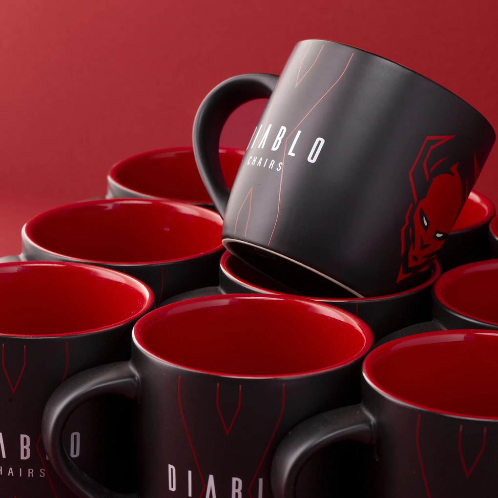 Kubek Diablo Chairs, czarno-czerwony