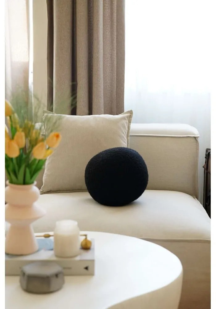 Poduszka dekoracyjna z materiału bouclé ø 20 cm Top – Mioli Decor