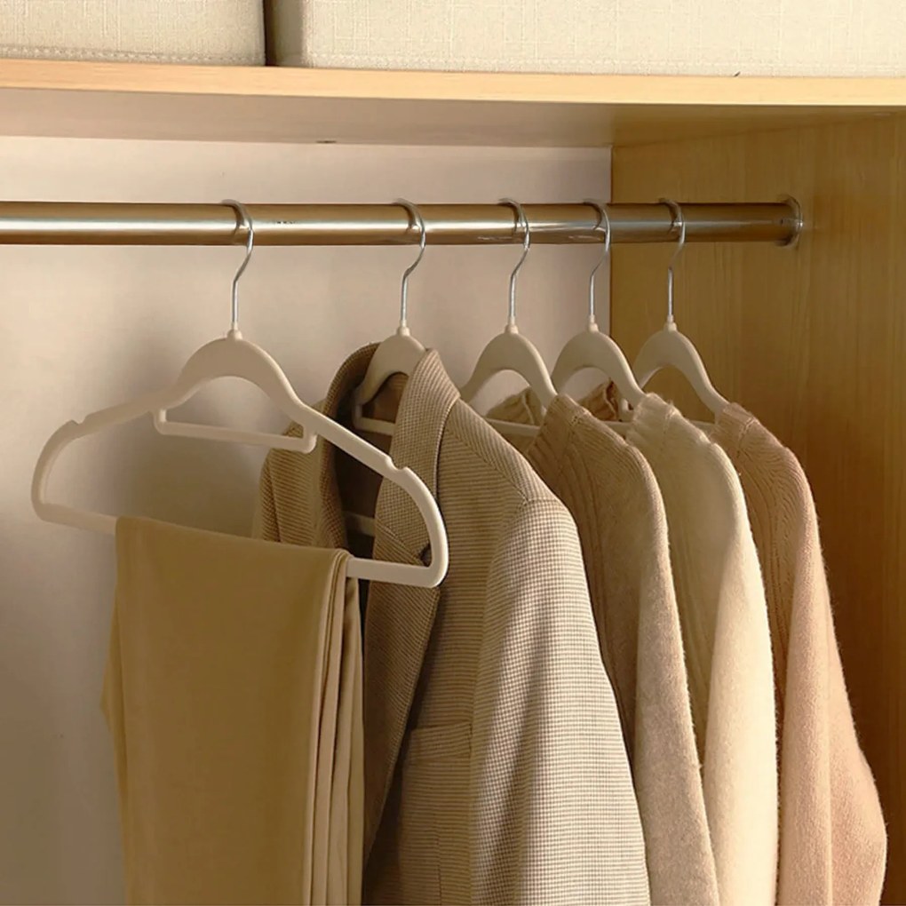 Zestaw wieszaków welurowych MAGIC VELVET 20 szt. białe