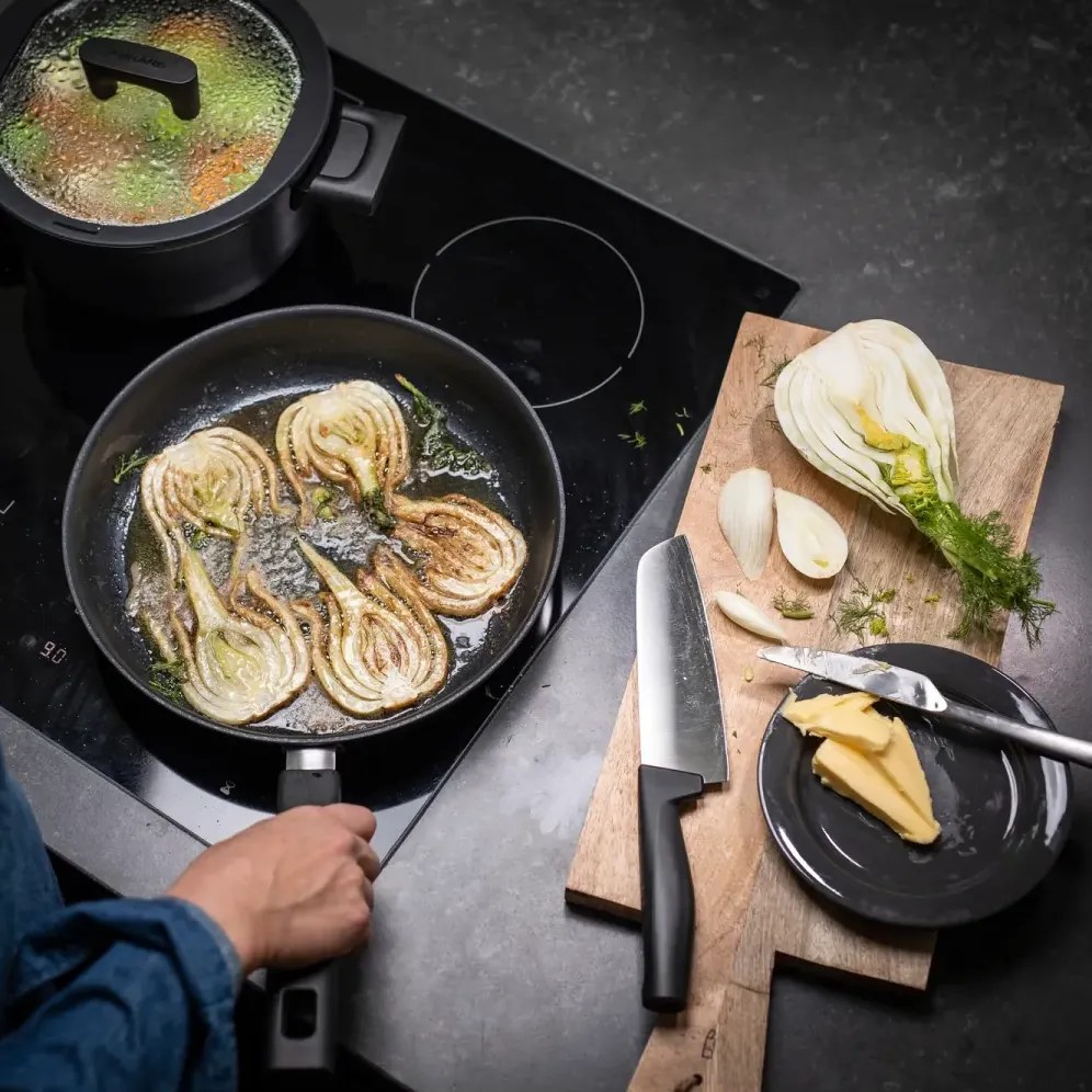 Fiskars 1051761 nóż Santoku Hard Edge 16 cm