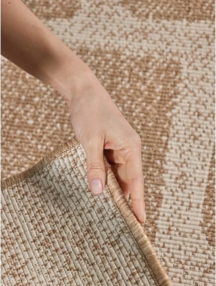 Kremowo-naturalny dywan odpowiedni na zewnątrz 120x170 cm Haringey Ruskin – Ted Baker