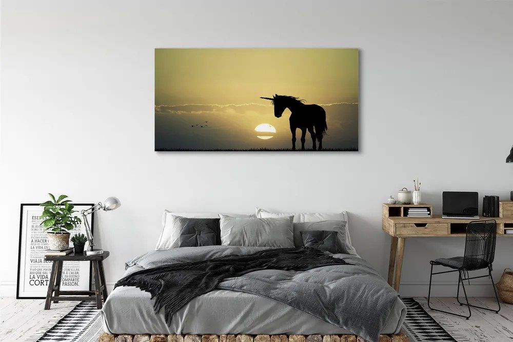 Fotoobraz na płótnie Jednorożec na Polu o Zachodzie Słońca