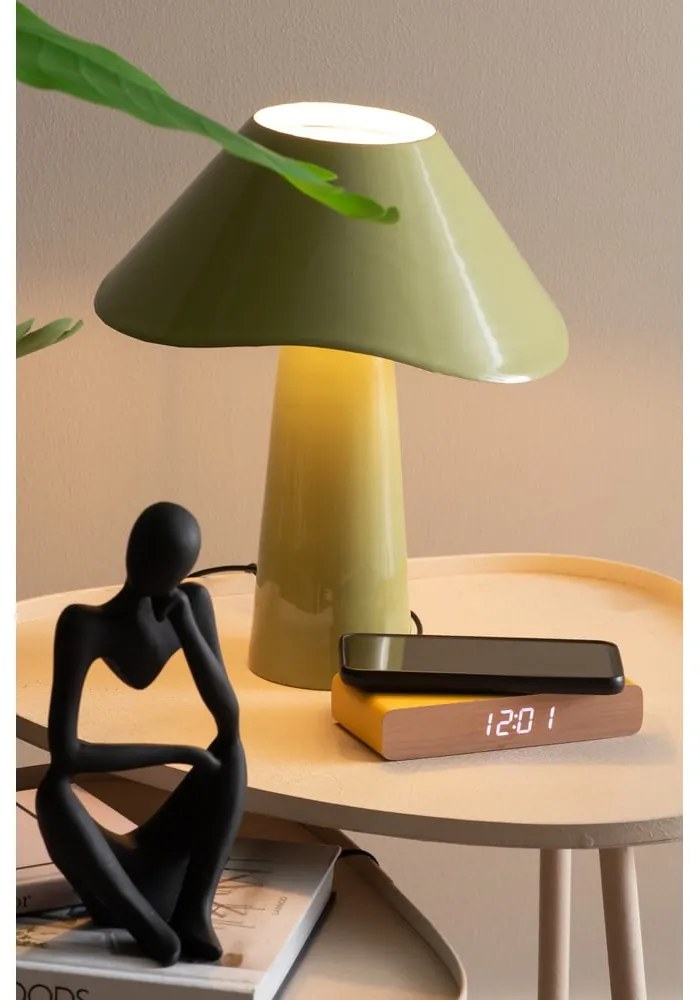 Budzik cyfrowy z ładowarką bezprzewodową Retro Flat LED – Karlsson