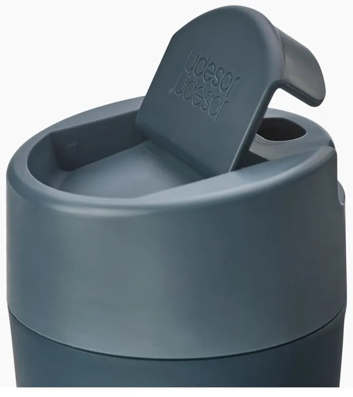 Anytracytowo-granatowy kubek podróżny 450 ml Sipp – Joseph Joseph