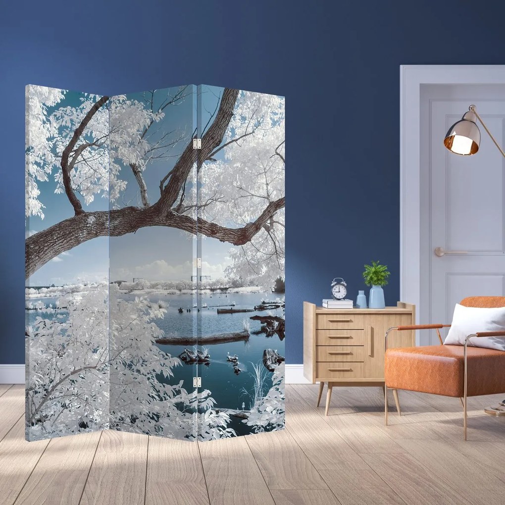 Parawan - Ośnieżone drzewo nad wodą (126x170 cm)