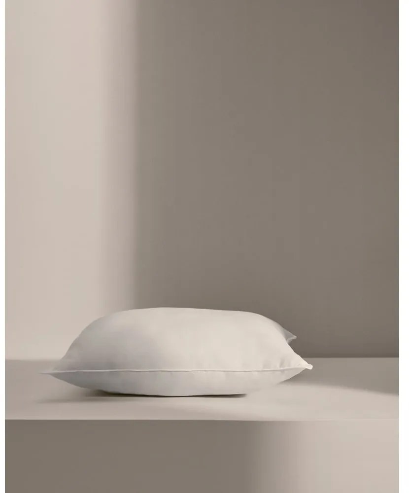 Poduszka 50x50 cm Fluff – Kave Home