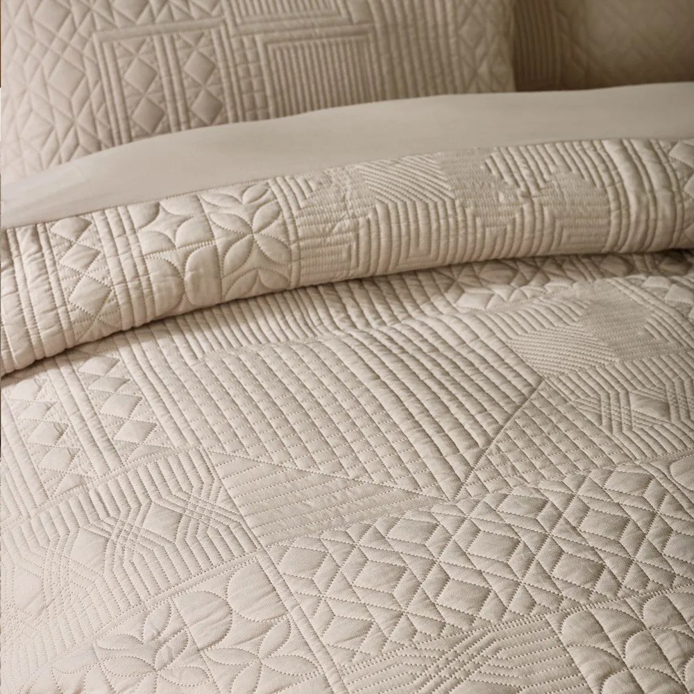 Beżowa pościel dwuosobowa 230x220 cm Folkstone Geo – Catherine Lansfield