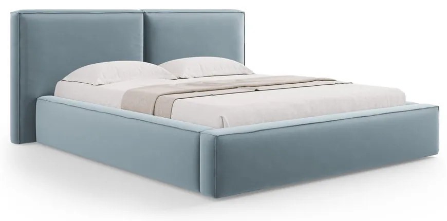 Jasnoniebieskie aksamitne tapicerowane łóżko dwuosobowe ze schowkiem i stelażem 180x200 cm Arendal – Cosmopolitan Design