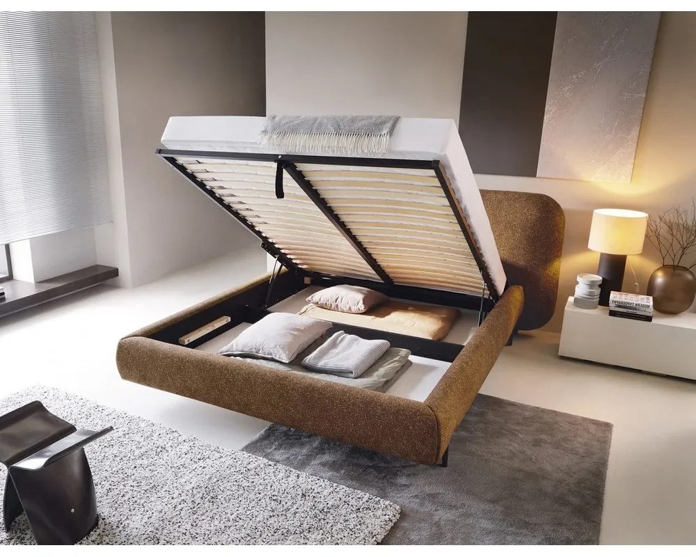 Tapicerowane łóżko dwuosobowe ze schowkiem ze stelażem 160x200 cm w kolorze ochry Pointt – ELTAP