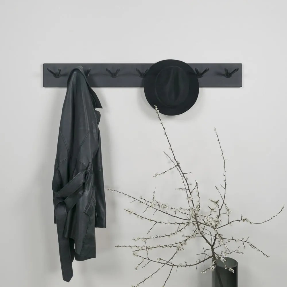 Czarny metalowy wieszak ścienny 104,5 cm Pull – Spinder Design