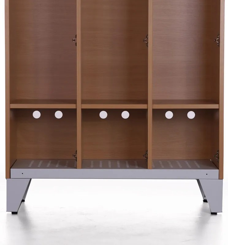 Drewniana szafka ubraniowa na nogach, 3-drzwiowa, 1750 x 900 x 400 mm, demontaż, zamek obrotowy, orzech