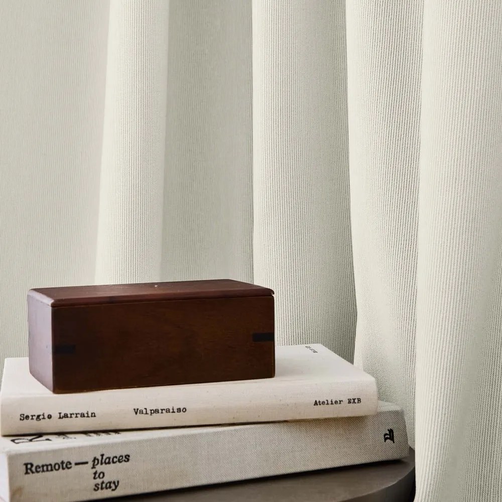 Beżowa zasłona termiczna sztruksowa 140x260 cm Madison – douceur d'intérieur