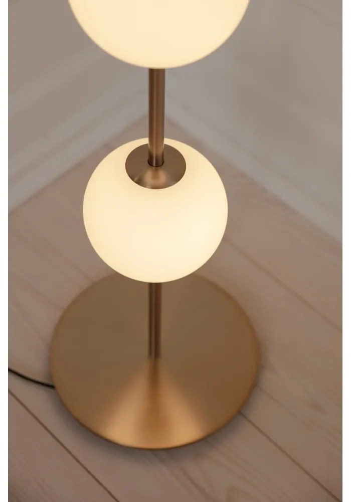 Lampa stojąca LED w kolorze mosiądzu ze ściemniaczem i szklanym kloszem (wysokość 128 cm) Audrey Floor – UMAGE