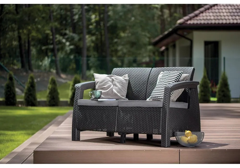Ciemnoszara sofa ogrodowa z imitacji rattanu Corfu – Keter