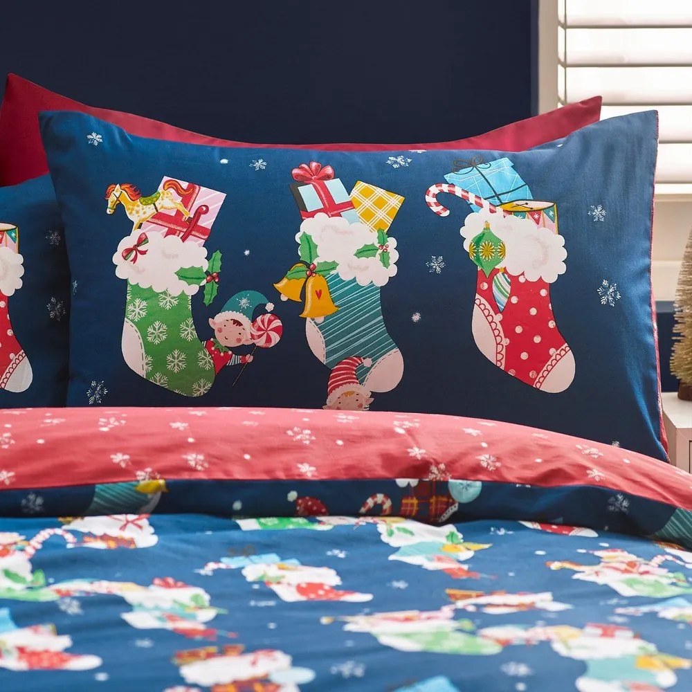 Czerwono-niebieska pościel dziecięca jednoosobowa 135x200 cm Christmas Elves – Catherine Lansfield