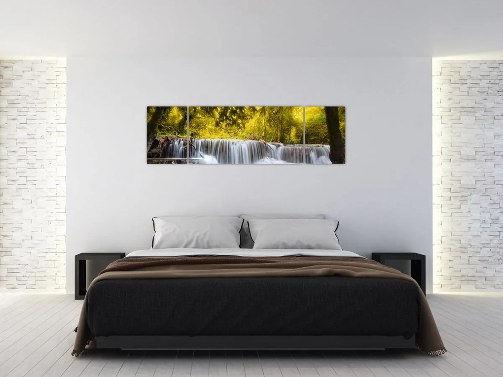 Obraz - Wodospad w jasnych kolorach (170x50 cm)