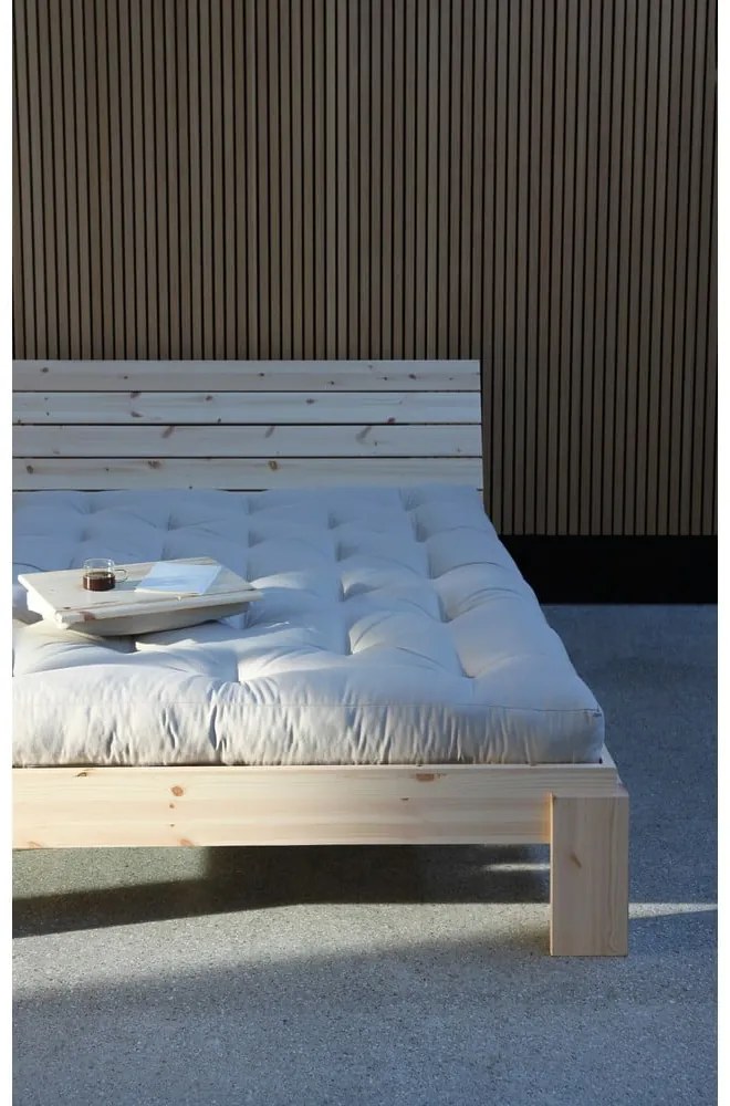Łóżko dwuosobowe z litego drewna sosnowego ze stelażem 180x200 cm w naturalnym kolorze Layers – Karup Design