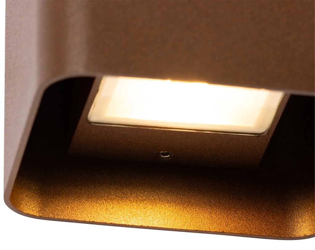 Zewnetrzna Nowoczesna lampa ścienna rdzawo-brązowa z wbudowanym LED IP54 kwadratowa - Evi Nowoczesny Oswietlenie zewnetrzne