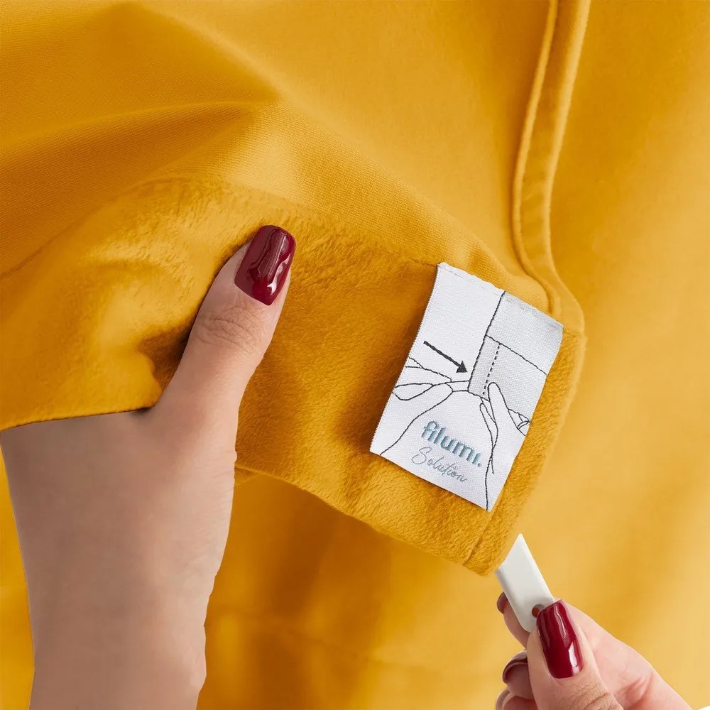 Musztardowa aksamitna zasłona częściowo zaciemniająca (dimout) 140x300 cm Velto – Filumi