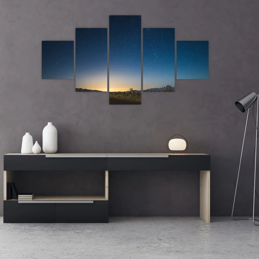Obraz - Nocne niebo nad drogą (125x70 cm)