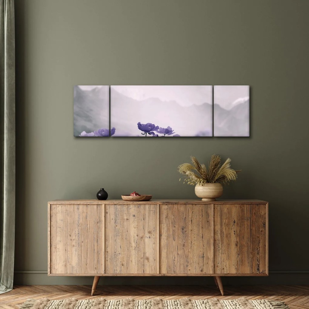 Obraz - Fioletowe kwiaty w górach (170x50 cm)