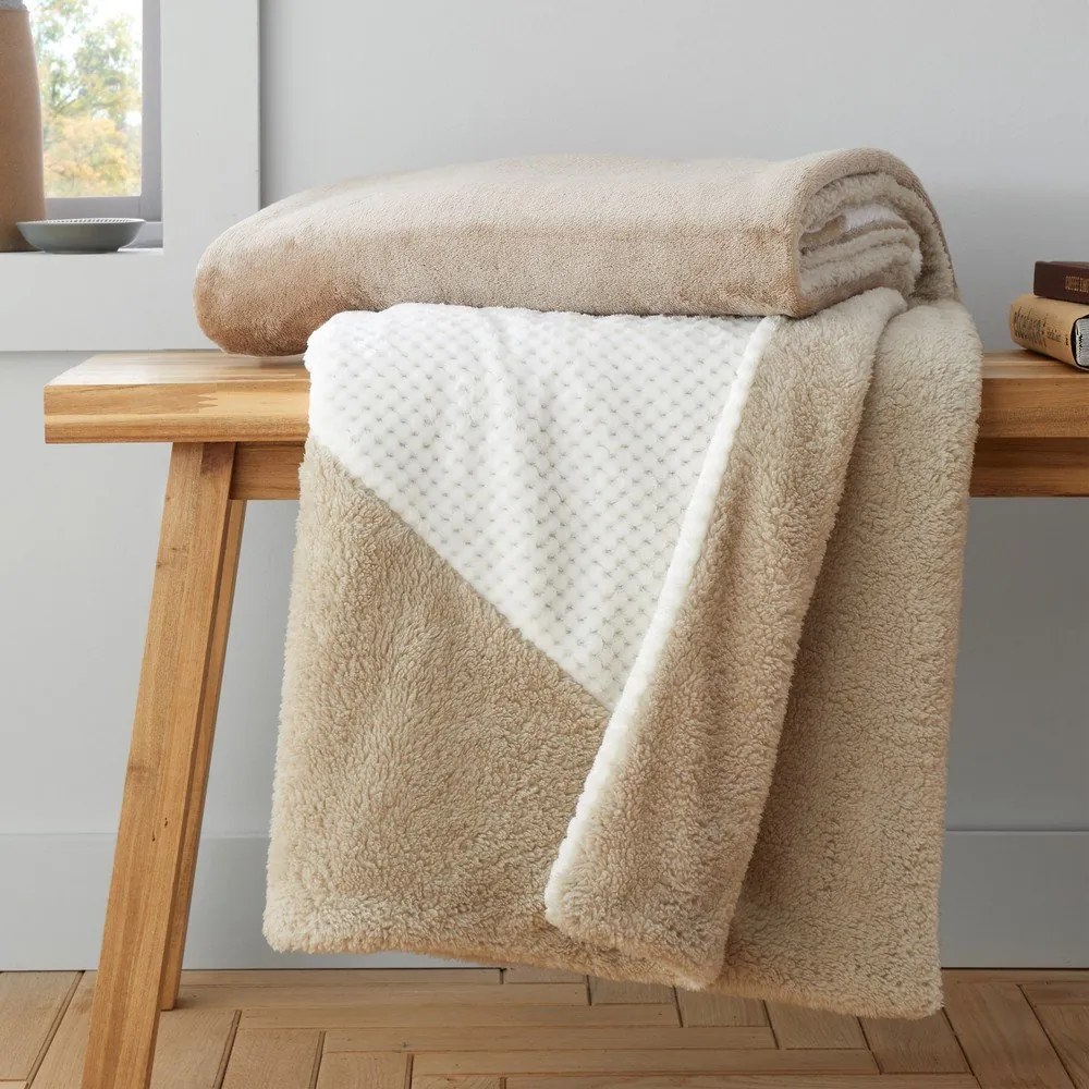 Brązowy/beżowy koc z mikropluszu 130x170 cm Cosy Larsson Geo – Catherine Lansfield