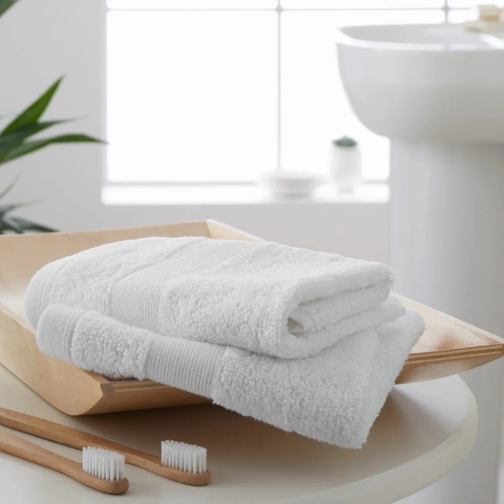 Białe bawełniane ręczniki frotte zestaw 2 szt. 30x30 cm Anti-Bacterial – Catherine Lansfield