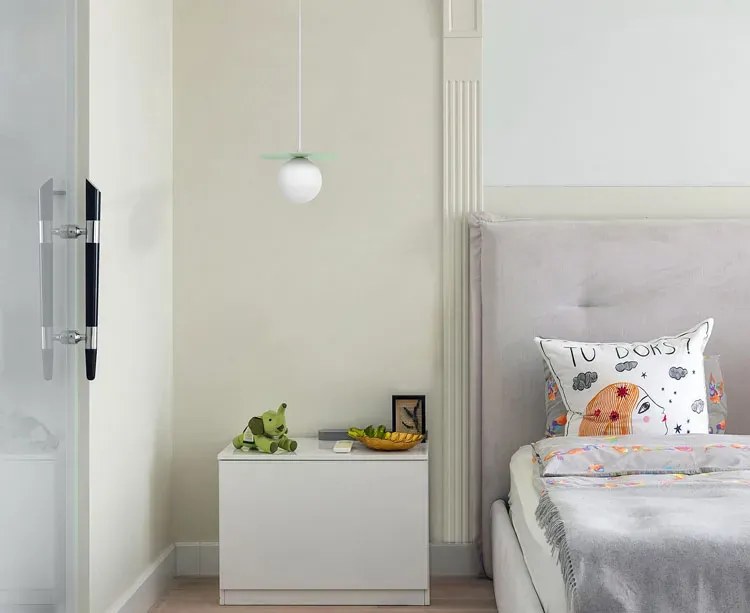 Zielona lampa wisząca z okrągłym szklanym kloszem - A679 L4-P34