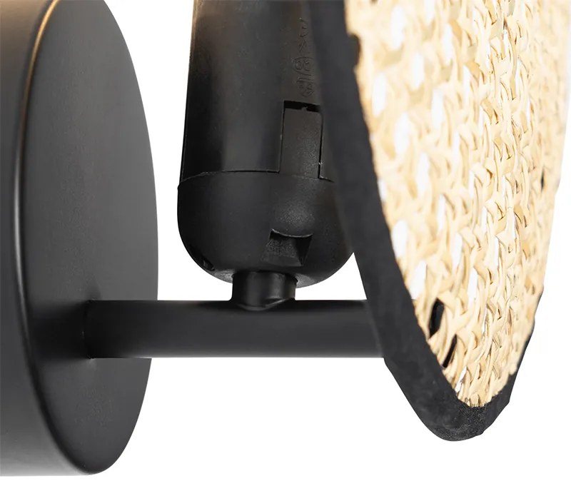 Wiejska lampa ścienna czarna z rattanem 25 cm - KataKolonialny Oswietlenie wewnetrzne