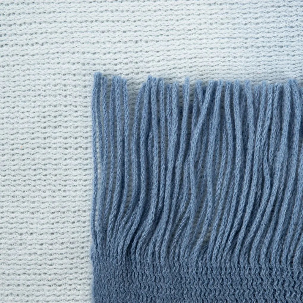 Koc FINNS ombre miękki błękitny z frędzlami 130x170 HOMLA